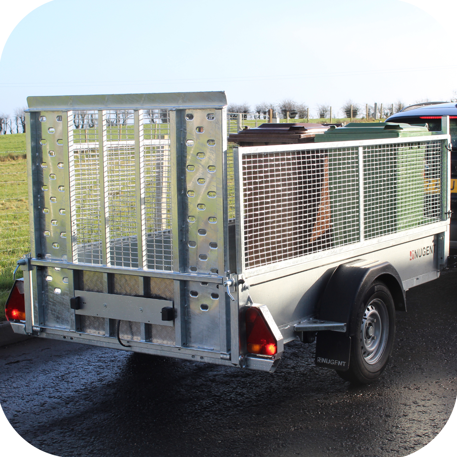 Cheshire Trailers | Horsebox Trailer Hire, Sales, Service, and Repairs | Nugent trailer sides up