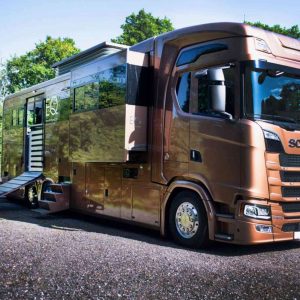 Cheshire Trailers | Horsebox Trailer Hire, Sales, Service, and Repairs | EQ 26T horsebox