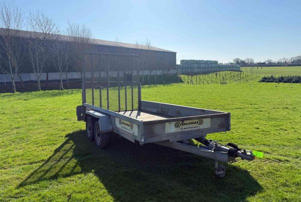 Cheshire Trailers | Horsebox Trailer Hire, Sales, Service, and Repairs | Indespension Plant trailer 12'x6" hitch